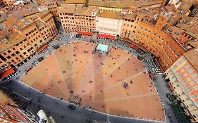 Stilmoderno Nice Apartment In Siena'S Historic Center, Just Steps From Piazza Del Campo